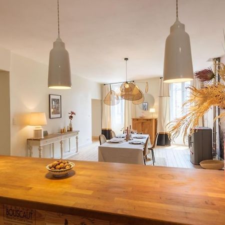Appartement Avec Son Patio Dans Centre Historique De Bourg Luaran gambar