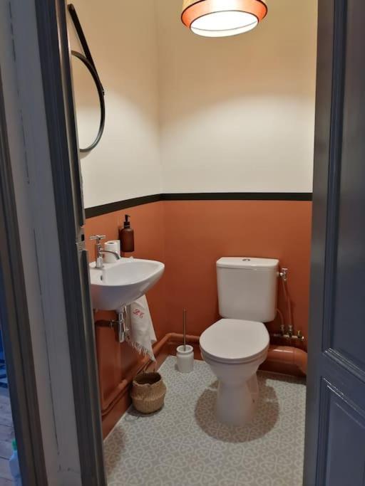 Appartement Avec Son Patio Dans Centre Historique De Bourg Luaran gambar