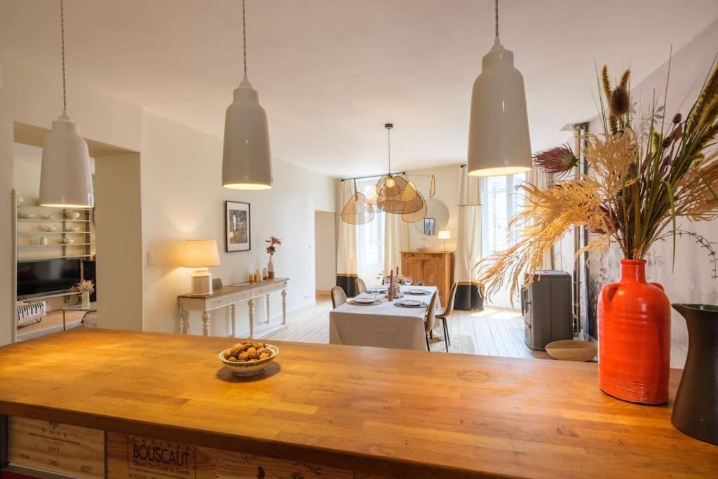 Appartement Avec Son Patio Dans Centre Historique De Bourg Luaran gambar